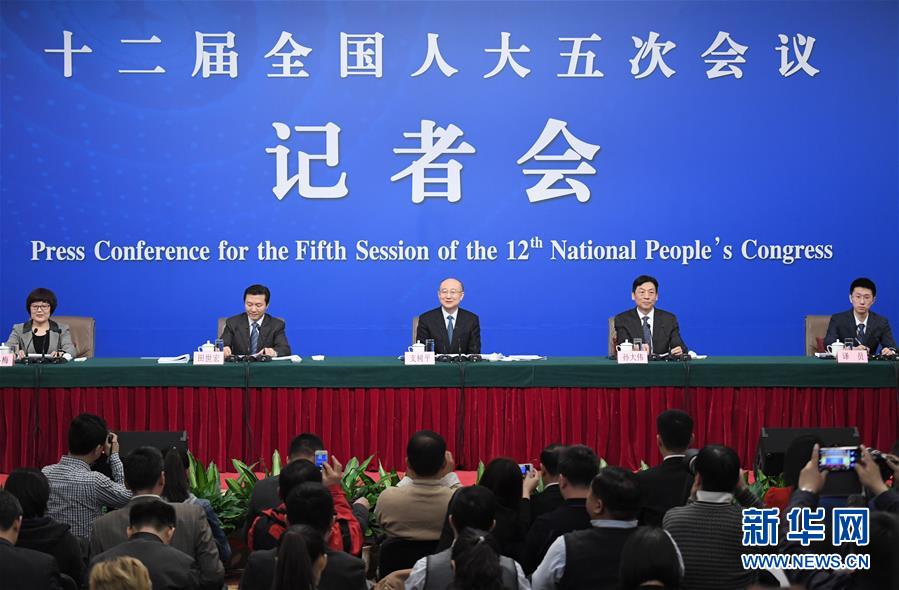 （兩會(huì)）（3）國(guó)家質(zhì)檢總局局長(zhǎng)支樹平等就“質(zhì)量提升”答記者問(wèn)