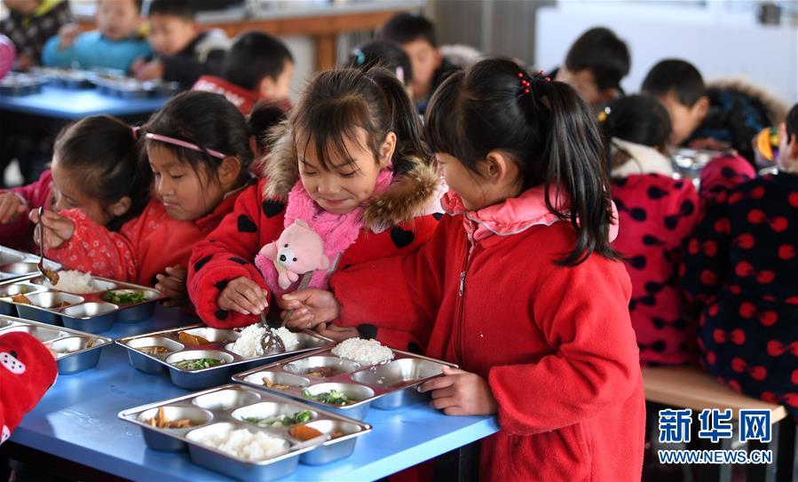 (新華全媒頭條·圖文互動)(4)從大國之治邁向強國之治——新中國70年社會治理現代化巡禮