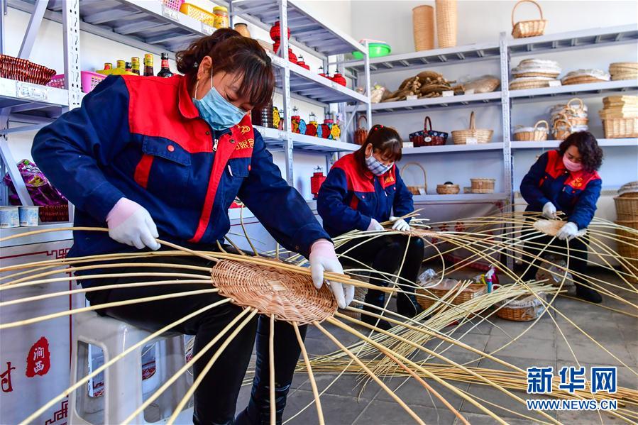 (新華全媒頭條·圖文互動)(2)黃土地上向陽花開——來自山西深度貧困地區的脫貧故事