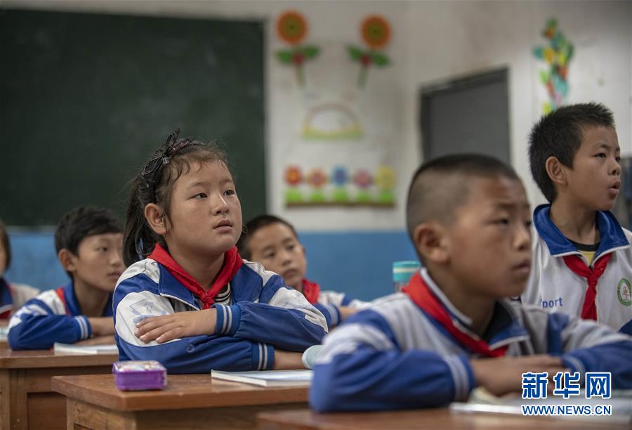 (新華全媒頭條·決戰決勝脫貧攻堅·督戰未摘帽貧困縣·圖文互動)(6)脫貧的歌聲——云南直過民族和人口較少民族共入新時代