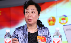 閆傲霜：加快全國科技創新中心建設