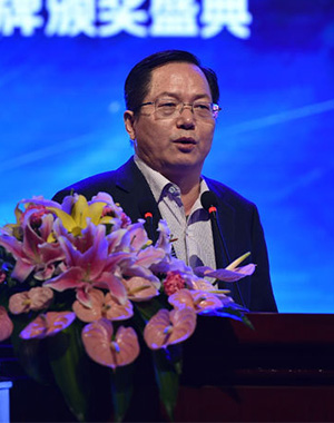 經濟學家、中國人民銀行研究局研究員鄒平座